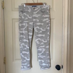 Democracy AB solution grey Camo jeans